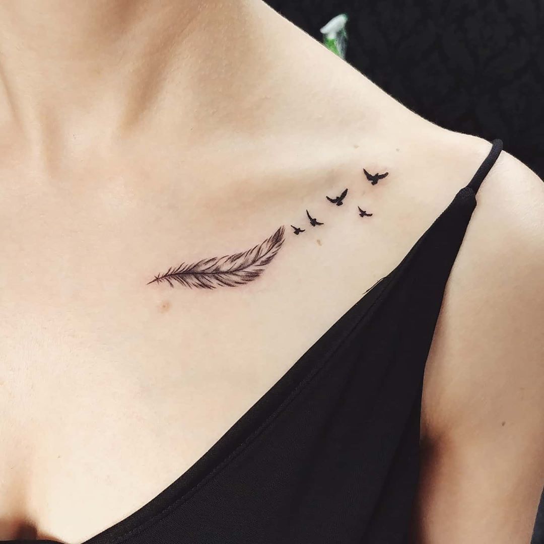40 Photos That Prove Feather Tattoos Are a Timeless, Carefree Ink Choice