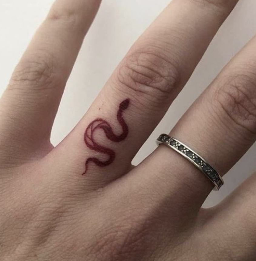 54 Exquisite Tiny Finger Tattoo Ideen von minimalistischer Tinte für Frauen - #minitattoo ...