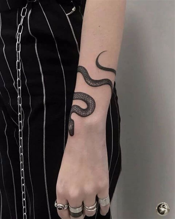 Erstaunlich Snake Tattoo Designs