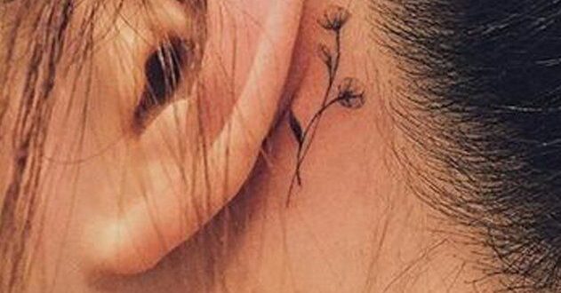 Small Tiny Back of the Ear Rose Tattoo Ideas for Women - Ideas de tatuaje de flo...